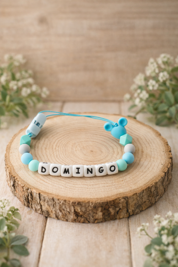 Porta Chupete Personalizado: para que no se le caiga al suelo